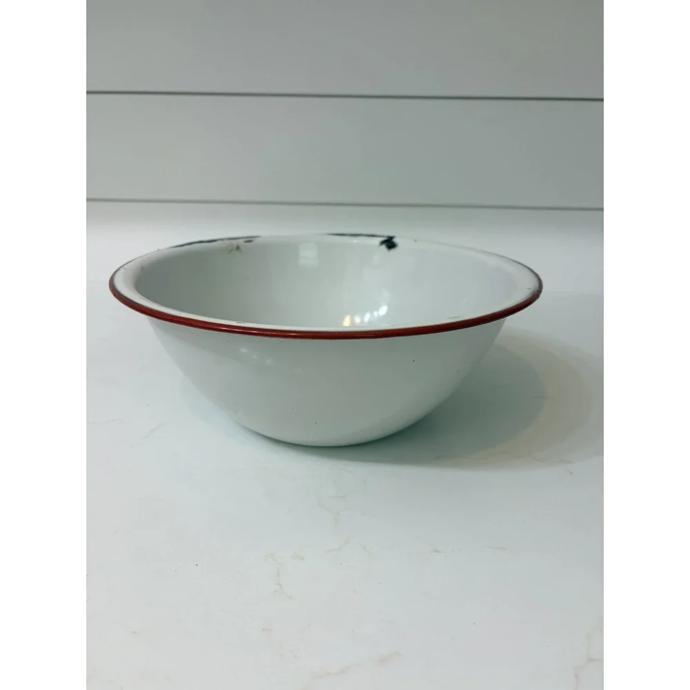 Vintage Enamelware Round Wash Tub Basin Bowl White Red 10.75